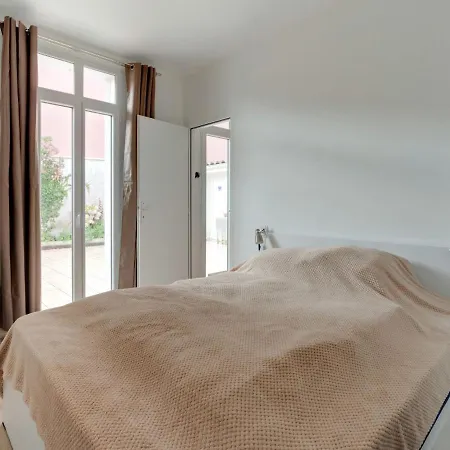 La Petite Dumora By Interhome *